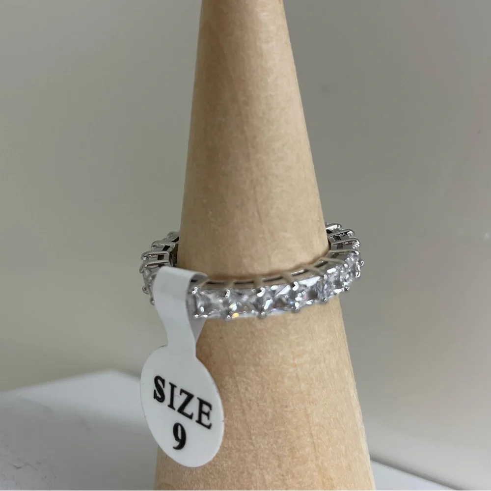 NWT Sterling Silver CZ Eternity Ring Size 9